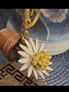 Tory Burch Flower Keychain